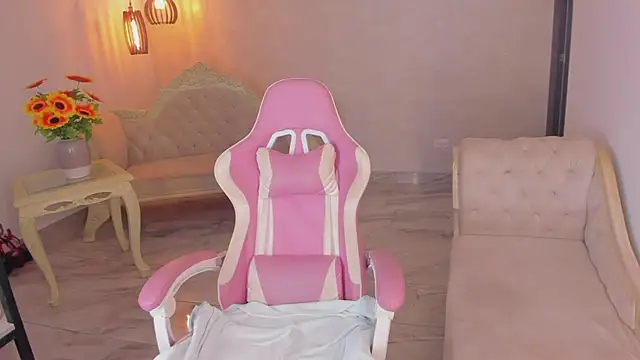 shantallknowless online show from January 2026 12:20:01 PM