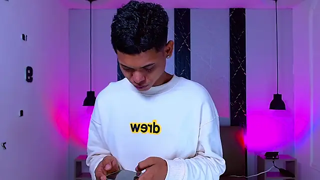 Damar fhelipe online show from October 2025 04:31:02 AM