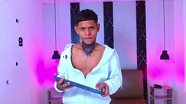 Damar fhelipe online show from October 2025 04:11:01 AM