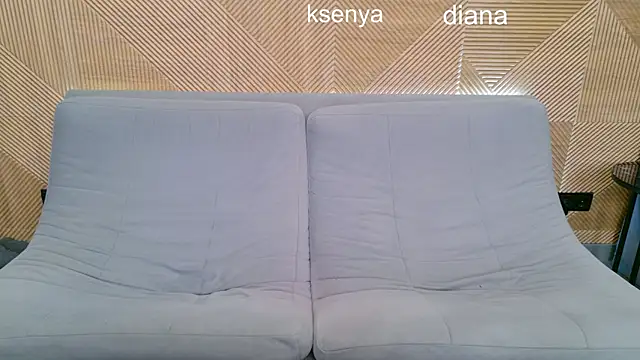 Ksenny online show from October 2025 09:37:01 AM