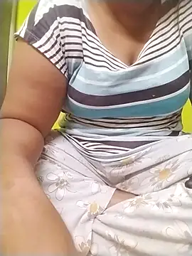 Snapshot of Tamilpriya46 chatting on October 2025 05:33:02 PM Tamilpriya46 online show from October 2025 05:33:02 PM