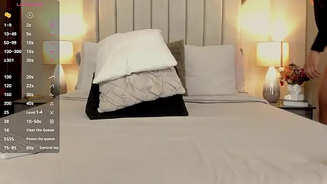 romina-brunette online show from March 2026 05:29:02 PM