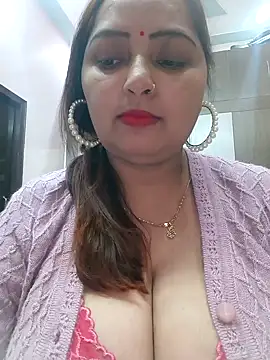 Snapshot of Dianaa9 chatting on February 2025 05:22:01 PM Dianaa9 online show from February 2025 05:22:01 PM