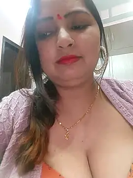 Snapshot of Dianaa9 chatting on February 2025 07:48:02 PM Dianaa9 online show from February 2025 07:48:02 PM
