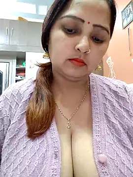Snapshot of Dianaa9 chatting on February 2025 05:42:01 PM Dianaa9 online show from February 2025 05:42:01 PM