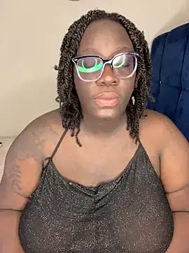 Snapshot of Toomuch_Squirt chatting on December 2024 04:40:01 AM Toomuch Squirt online show from December 2024 04:40:01 AM