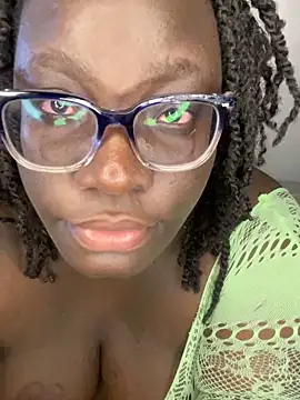 Snapshot of Toomuch_Squirt chatting on December 2024 02:39:01 PM Toomuch Squirt online show from December 2024 02:39:01 PM