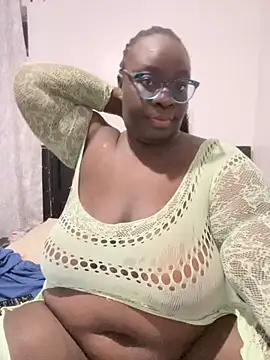 Snapshot of Toomuch_Squirt chatting on September 2025 03:39:02 AM Toomuch Squirt online show from September 2025 03:39:02 AM