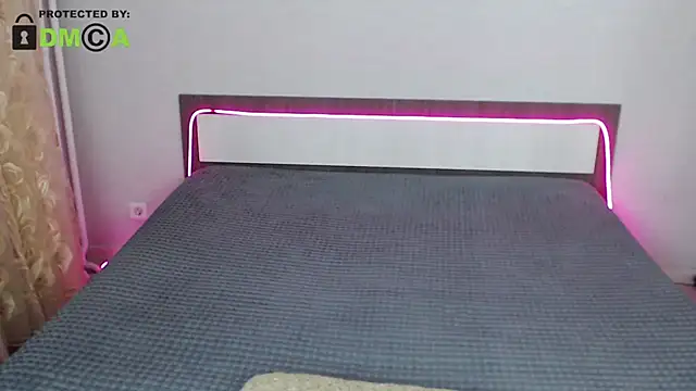 RonnieMilles online show from February 2026 01:13:02 AM