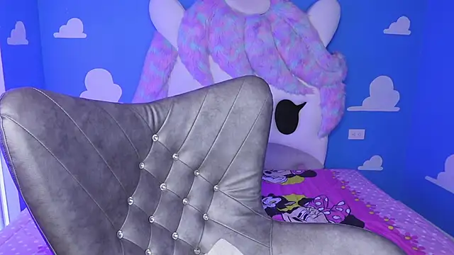 miss keisi online show from October 2025 06:03:01 PM