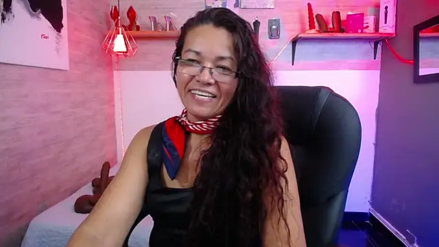 Snapshot of MaturePure chatting on October 2025 08:40:02 PM MaturePure online show from October 2025 08:40:02 PM