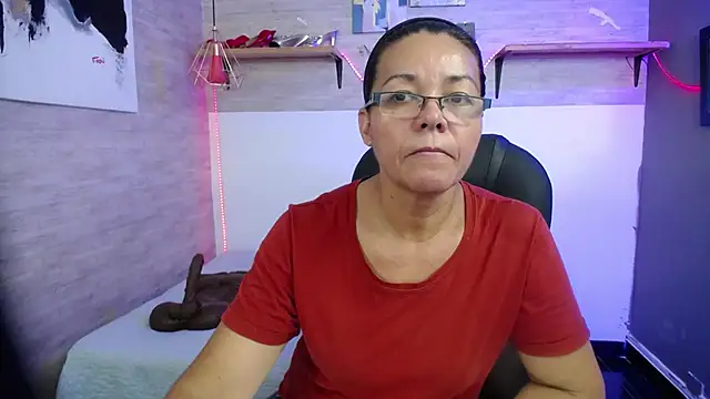 Snapshot of MaturePure chatting on October 2025 09:27:02 PM MaturePure online show from October 2025 09:27:02 PM