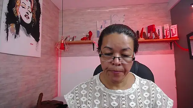 Snapshot of MaturePure chatting on November 2025 07:38:02 PM MaturePure online show from November 2025 07:38:02 PM