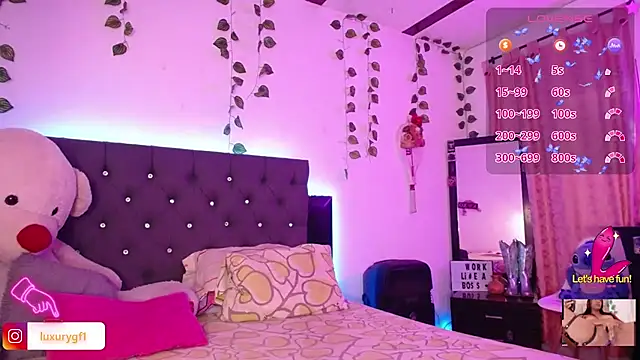 Pocahontaslovex online show from October 2025 12:50:02 PM