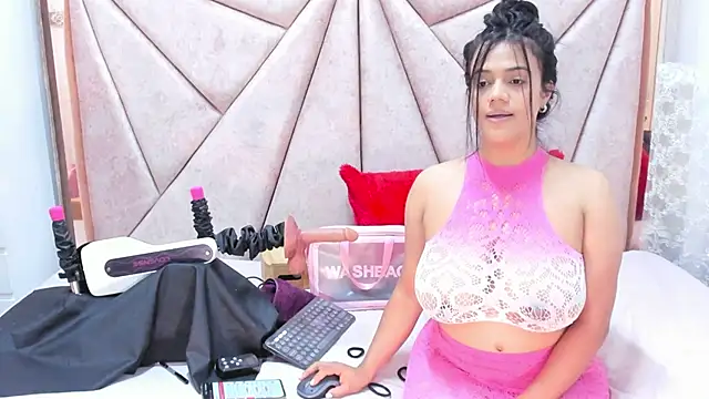 Snapshot of Deisy_Torres chatting on December 2024 09:54:02 PM Deisy Torres online show from December 2024 09:54:02 PM