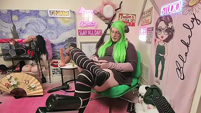 Blakelytgirl online show from February 2026 04:57:02 PM