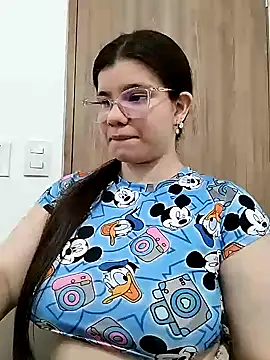 Danzel1105 online show from December 2024 09:49:02 PM