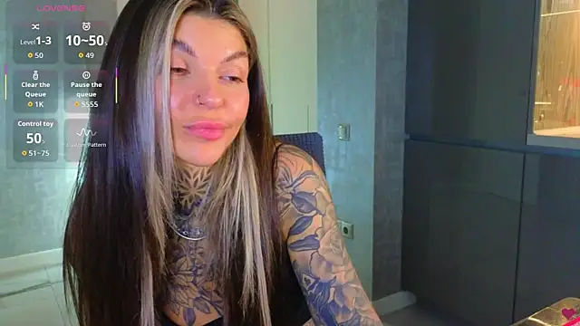 tattooedBabyy online show from September 2025 07:20:01 AM