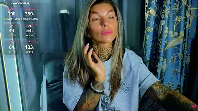 tattooedBabyy online show from November 2025 07:52:01 AM