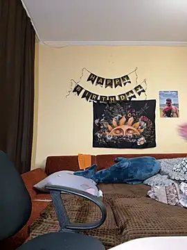 Crayzy Luv online show from March 2025 10:10:02 PM