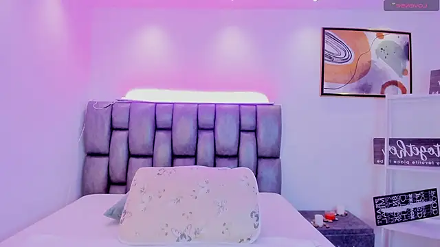 martina mancini online show from February 2025 12:26:02 PM