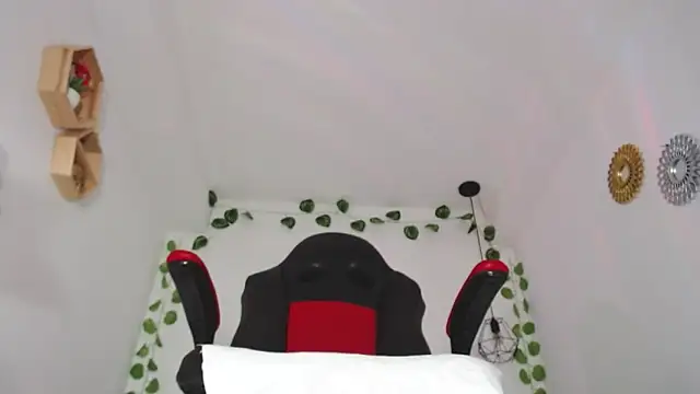 Ashly Roberths online show from March 2025 09:10:02 PM