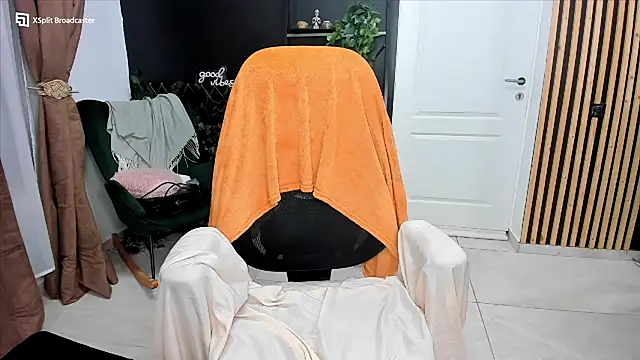 fireflowers  online show from April 2026 09:12:02 PM