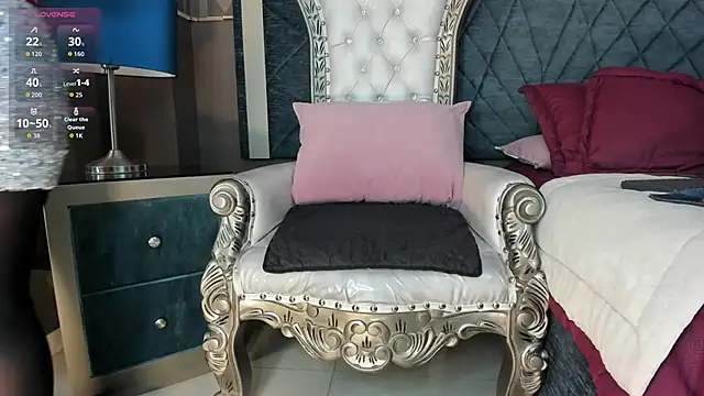 Janna Rousse  online show from September 2025 12:42:02 PM