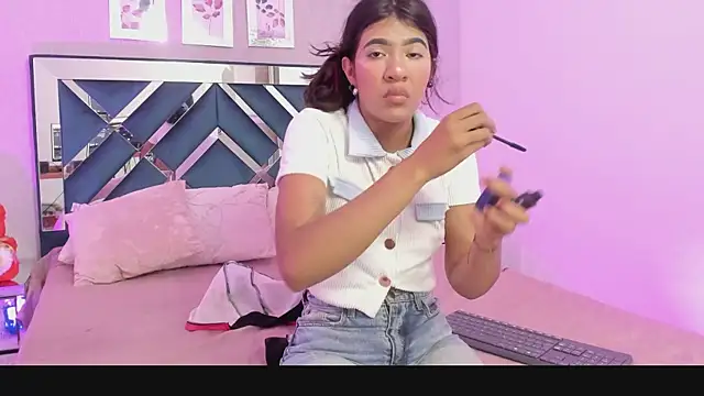 Snapshot of Miakhalifa_7 chatting on January 2025 11:41:02 AM Miakhalifa 7 online show from January 2025 11:41:02 AM