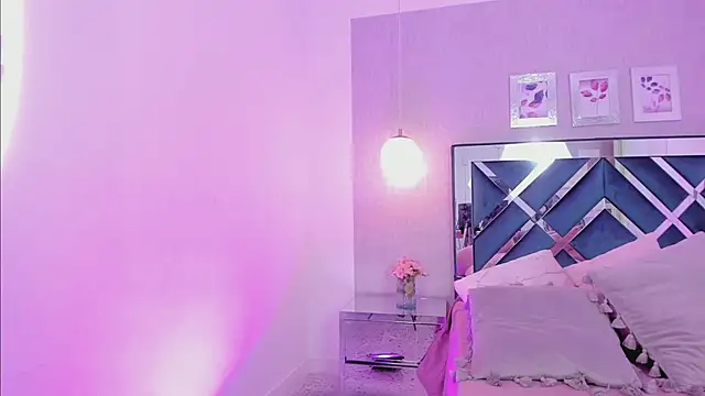 Snapshot of Miakhalifa_7 chatting on February 2025 02:44:01 PM Miakhalifa 7 online show from February 2025 02:44:01 PM