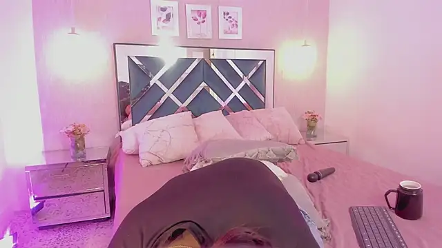 Snapshot of Miakhalifa_7 chatting on March 2025 02:55:02 PM Miakhalifa 7 online show from March 2025 02:55:02 PM