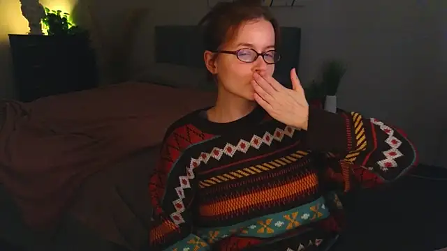 reb luvng online show from October 2025 01:42:02 PM