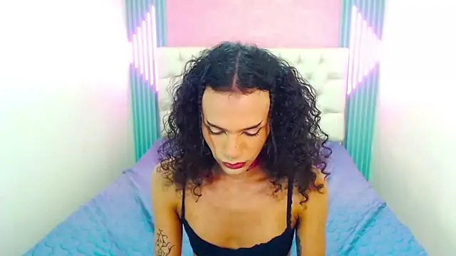 Foxy Ella  online show from October 2025 03:36:02 PM