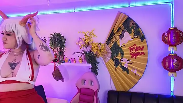 albaismynameX online show from April 2026 12:20:02 PM