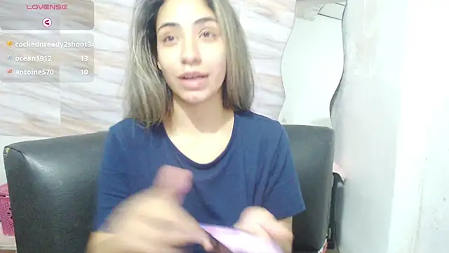 Snapshot of mariana_190 chatting on January 2025 02:09:01 AM mariana 190 online show from January 2025 02:09:01 AM