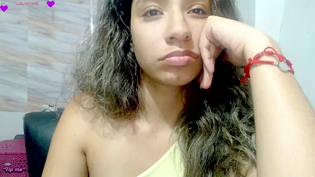 Snapshot of mariana_190 chatting on March 2025 03:51:02 AM mariana 190 online show from March 2025 03:51:02 AM