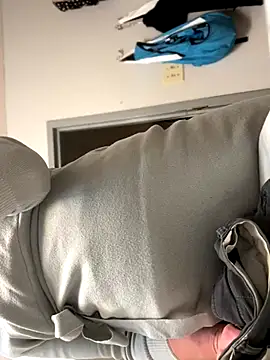 Snapshot of SexyB214 chatting on December 2024 04:58:02 AM SexyB214 online show from December 2024 04:58:02 AM