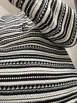 Snapshot of SexyB214 chatting on January 2025 07:02:02 PM SexyB214 online show from January 2025 07:02:02 PM