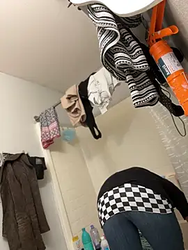 Snapshot of SexyB214 chatting on January 2025 08:56:01 AM SexyB214 online show from January 2025 08:56:01 AM