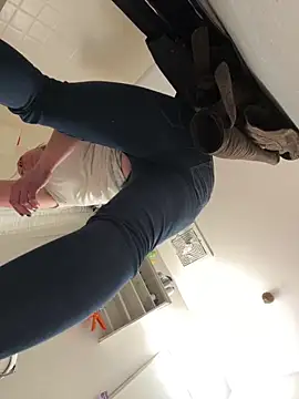 Snapshot of SexyB214 chatting on January 2025 08:49:02 AM SexyB214 online show from January 2025 08:49:02 AM