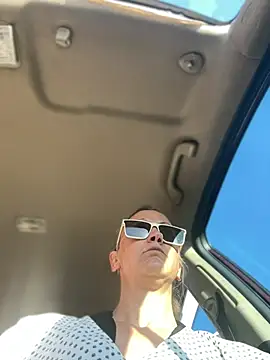 Snapshot of SexyB214 chatting on February 2025 11:48:01 PM SexyB214 online show from February 2025 11:48:01 PM