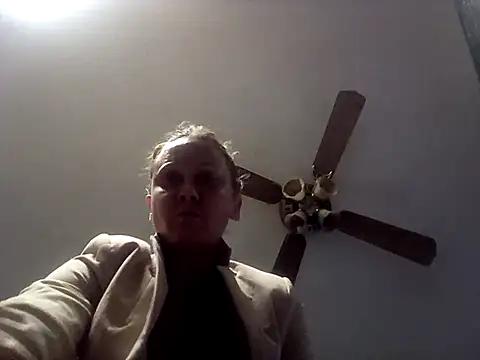 Snapshot of SexyB214 chatting on September 2025 11:59:01 AM SexyB214 online show from September 2025 11:59:01 AM