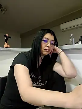 Milf Abigail online show from January 2025 05:30:01 AM