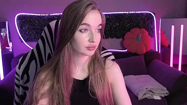 LissaCain online show from November 2025 07:51:02 AM