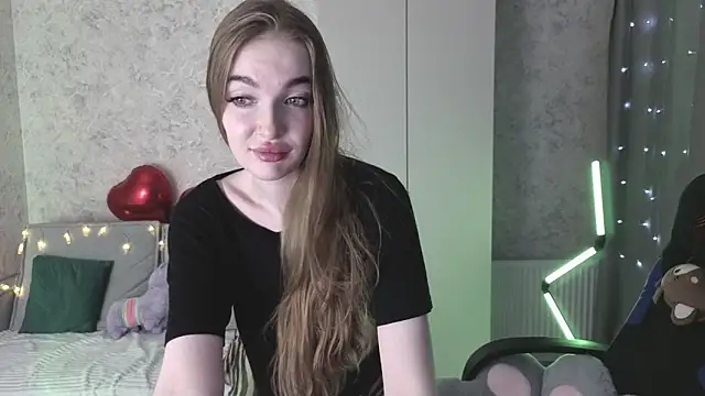 LissaCain online show from April 2026 08:24:02 PM