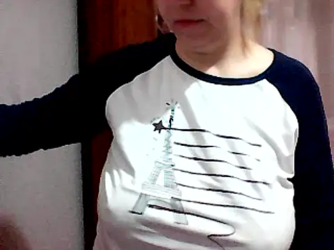 AnaXBerry online show from February 2025 06:02:02 PM