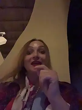 LadyTatiana Madam online show from December 2025 04:14:01 PM