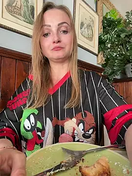 Snapshot of LadyTatiana_Madam chatting on August 2026 03:26:02 PM LadyTatiana Madam online show from August 2026 03:26:02 PM