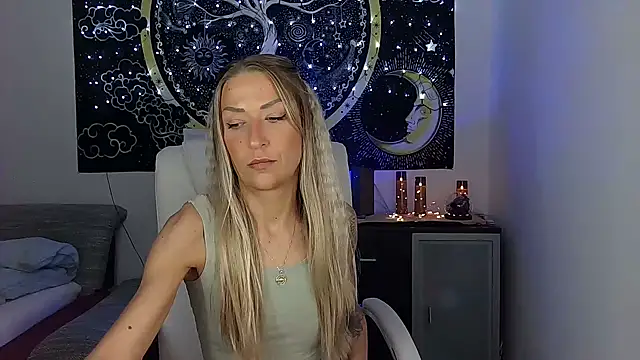 SexxyLiviaa online show from October 2025 07:33:02 PM