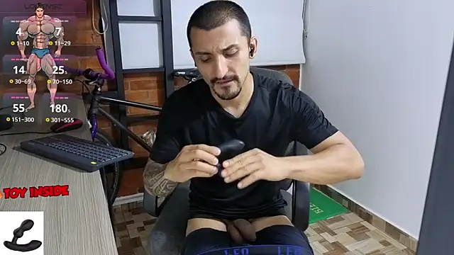 Marck Muscle online show from September 2025 12:13:02 AM